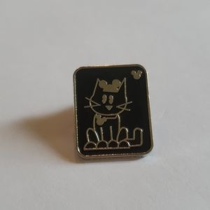 Disney trading pins